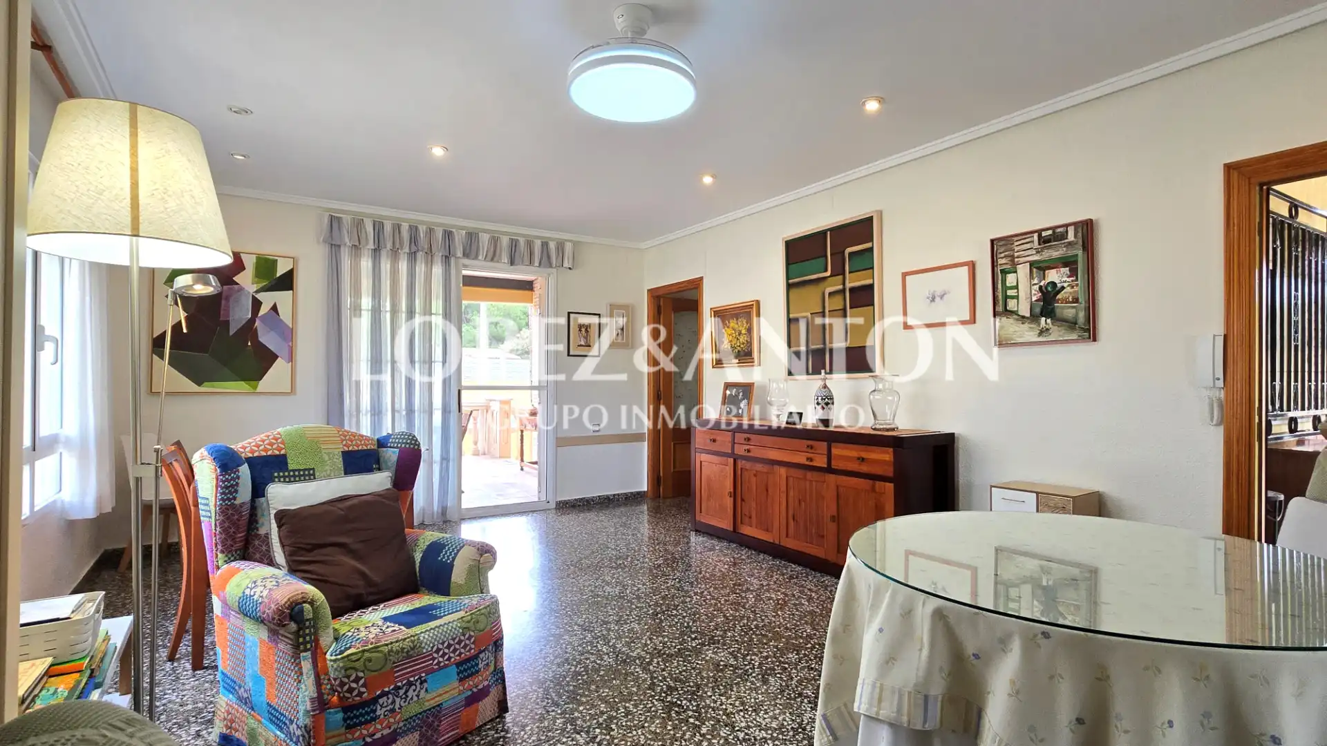 Living room of Houses for sale in L'Eliana  with Air Conditioner, Private garden and Terrace