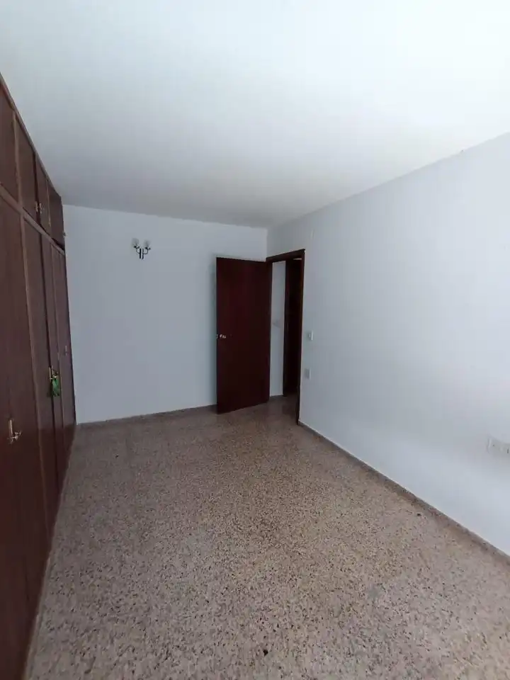 Habitación de Piso en venta en Alicante / Alacant con Terraza