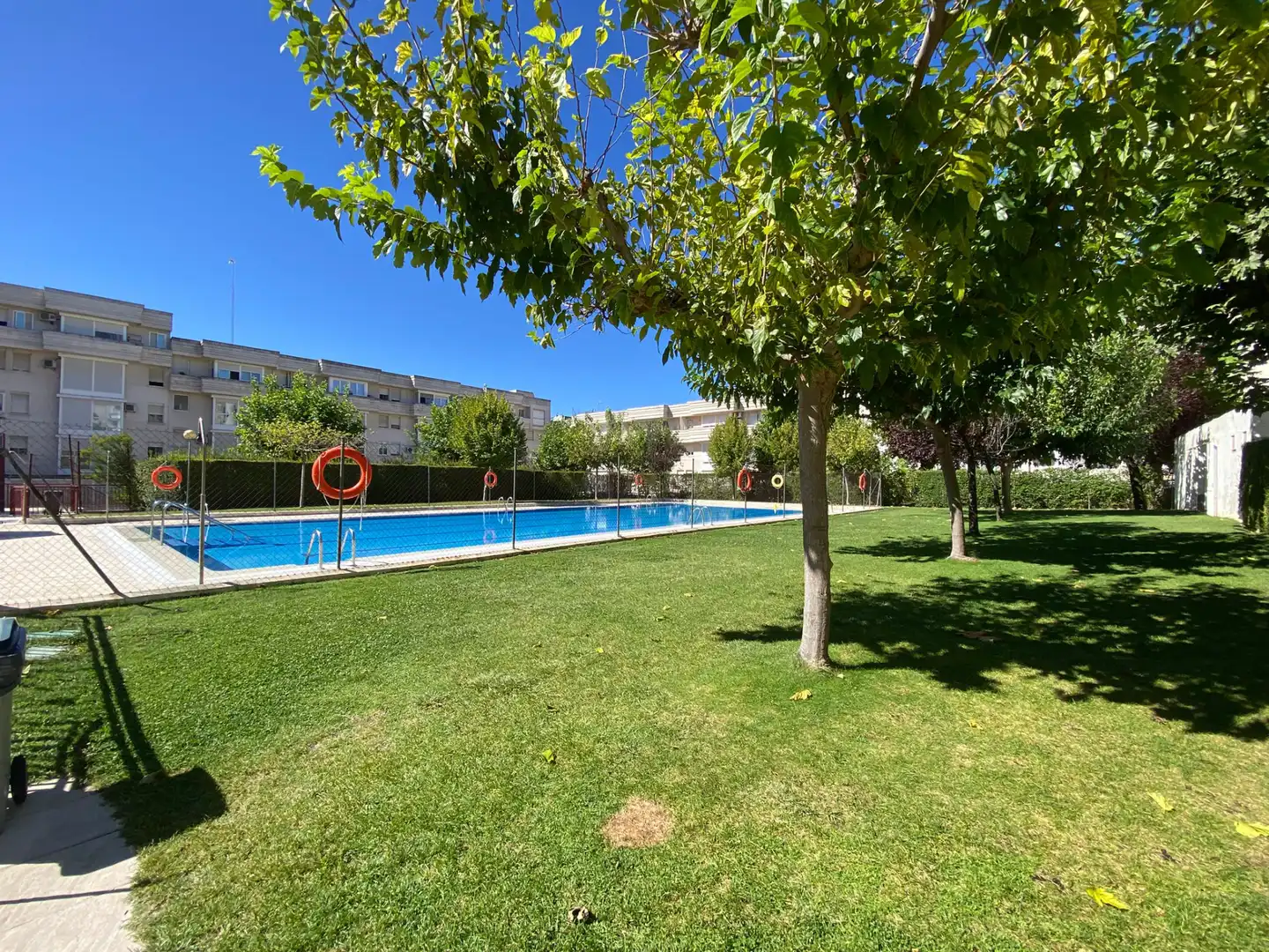 Swimming pool of Flat for sale in Parla  with Heating, Private garden and Furnished