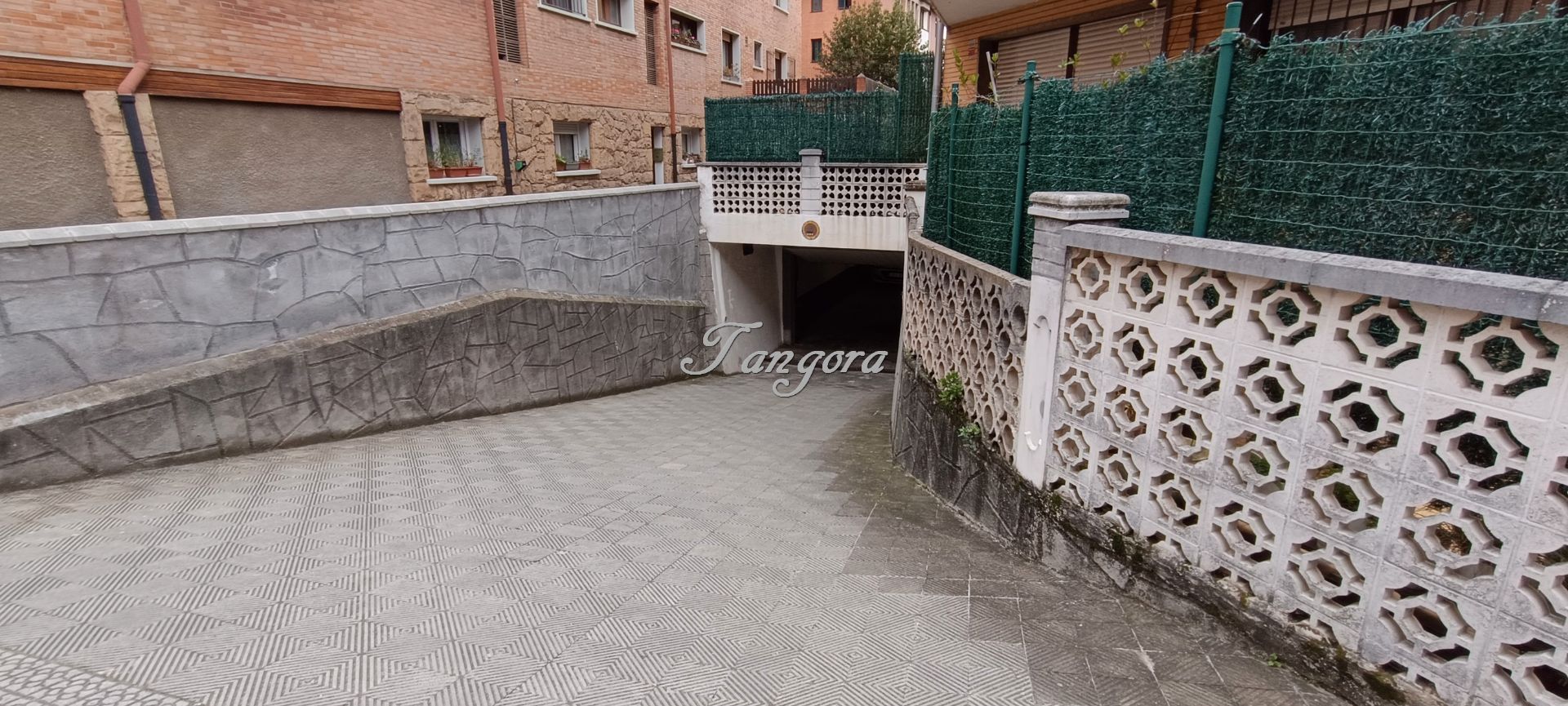 Exterior view of Box room for sale in Getxo 