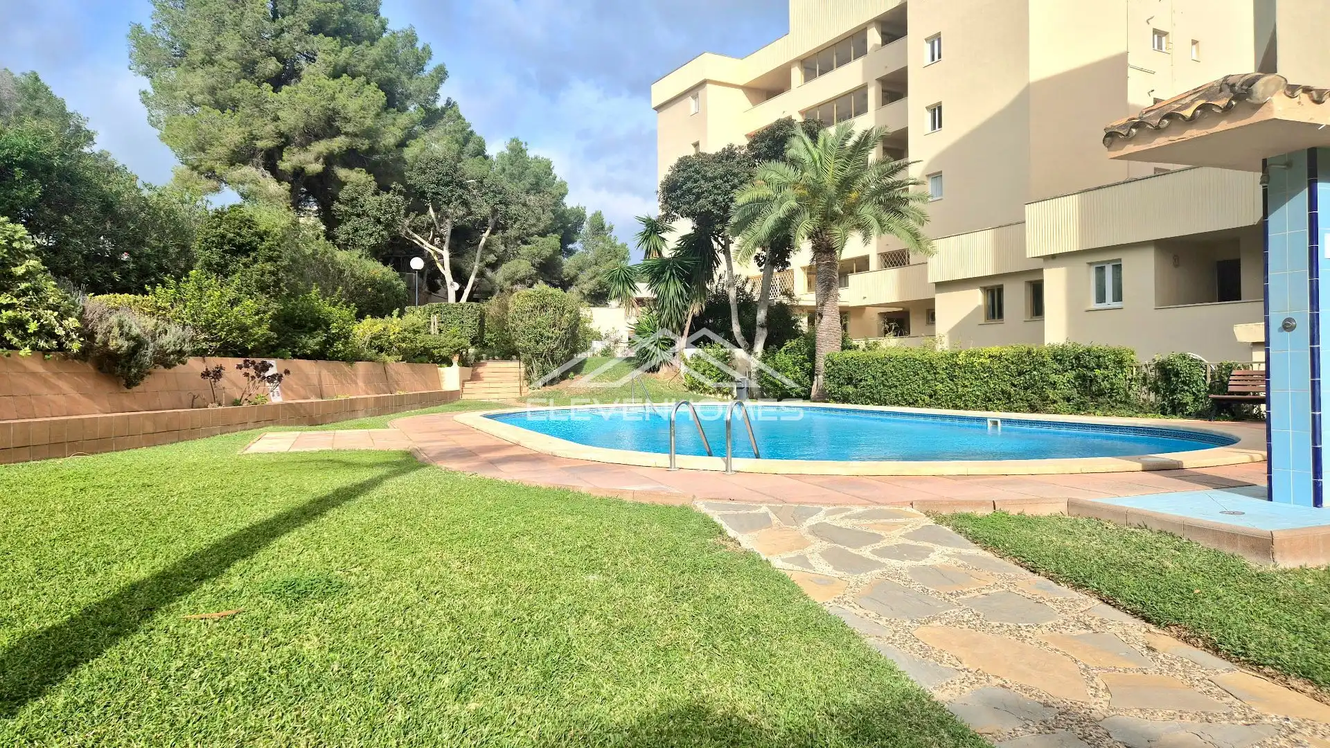 Swimming pool of Flat for sale in Calvià  with Air Conditioner, Heating and Terrace