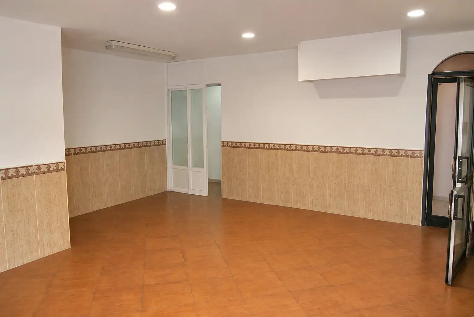 Commercial properties for rent in Ciutadella de Menorca  with Terrace and Internet