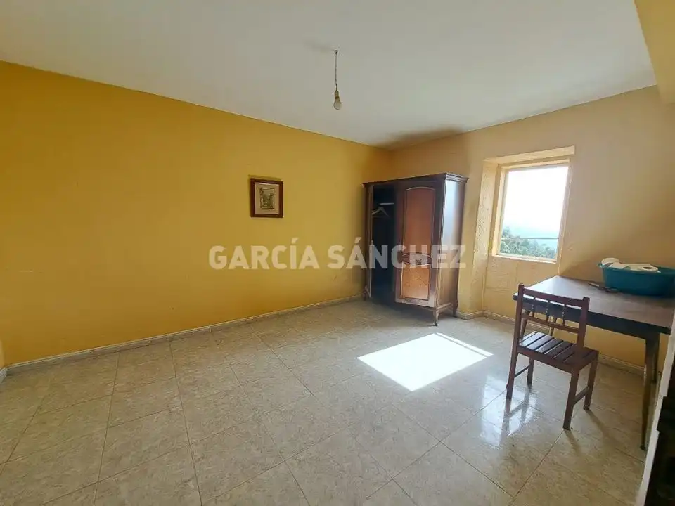 Sala d'estar de Casa o xalet en venda en Boiro amb Moblat