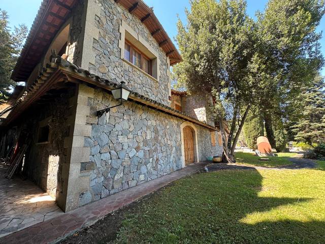 Casa-chalet en Venta en Carrer de la Vinya, 4 en Castellví de Rosanes