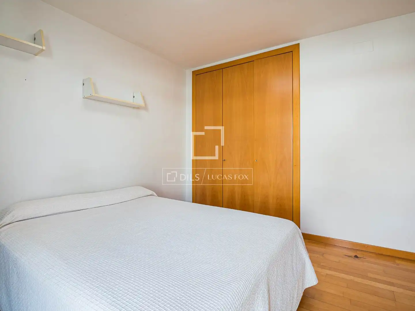 Bedroom of Flat for sale in Sant Cugat del Vallès  with Air Conditioner, Heating and Terrace