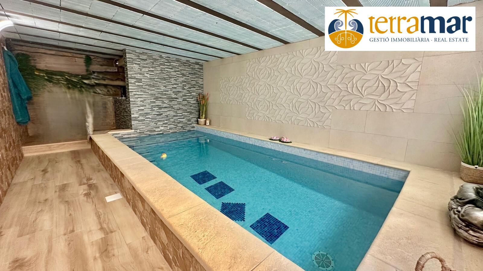Swimming pool of House or chalet for sale in Viladecans  with Air Conditioner, Heating and Private garden