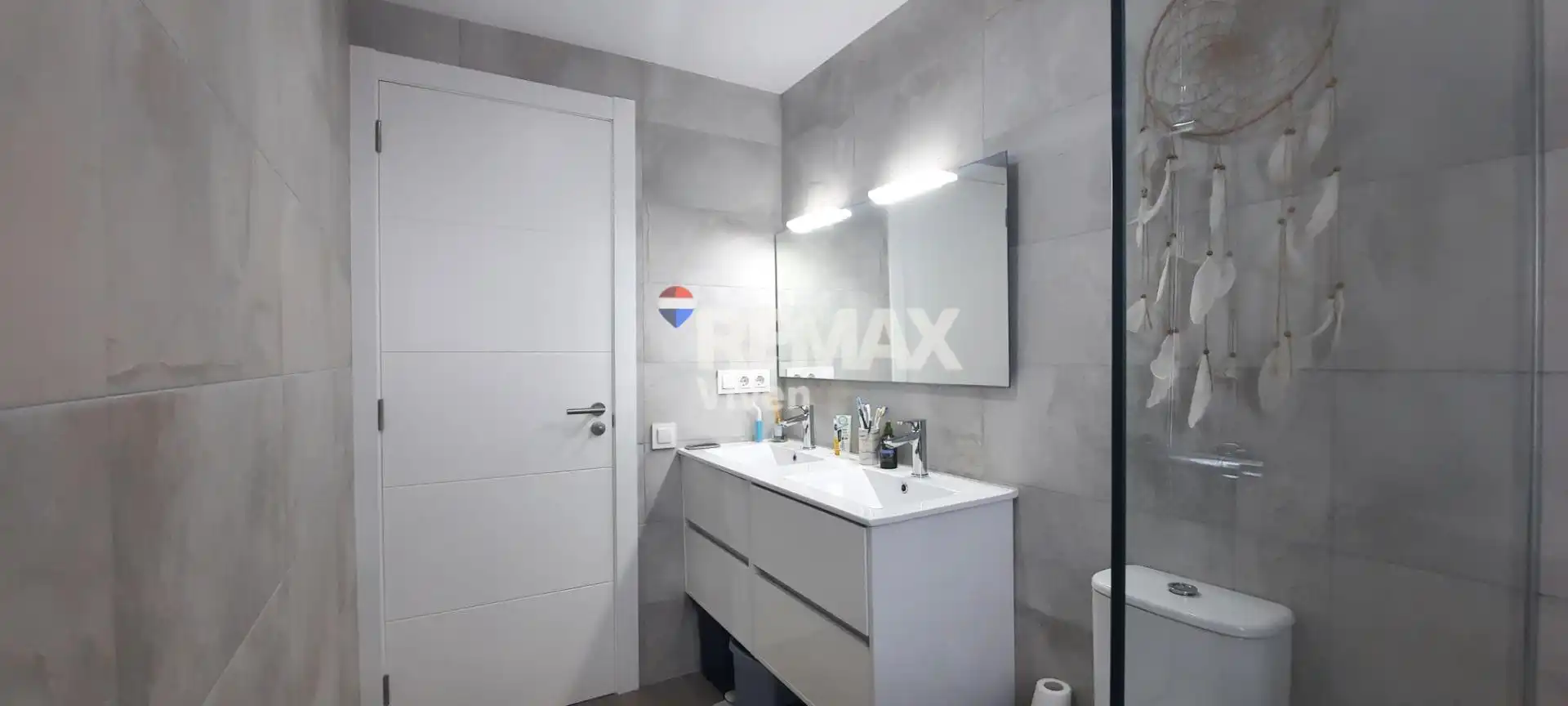 Baño de Casa o chalet en venta en Canyelles con Aire acondicionado, Calefacción y Jardín privado