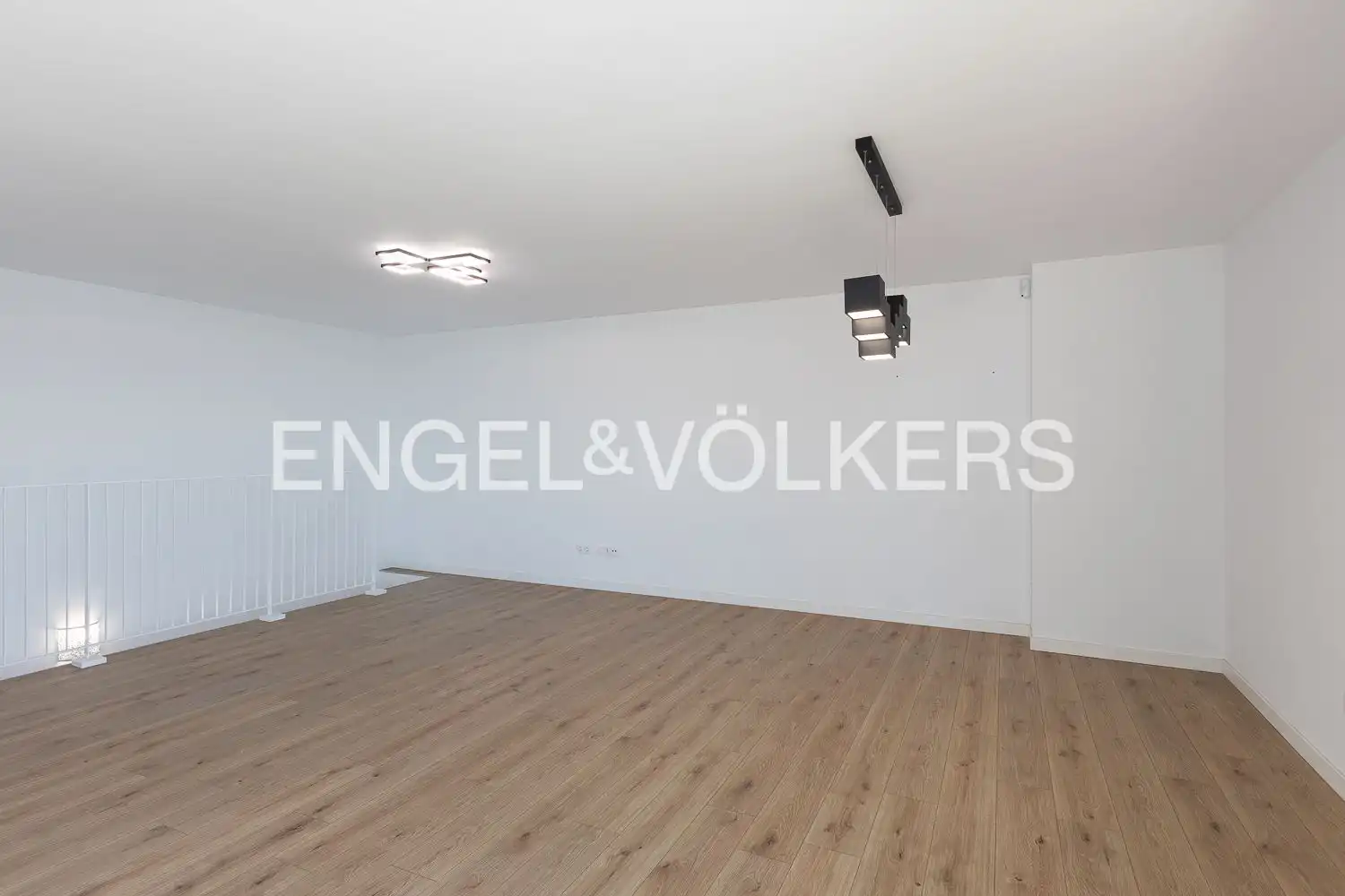 Sala de estar de Ático de alquiler en Valencia con Aire acondicionado, Calefacción y Trastero