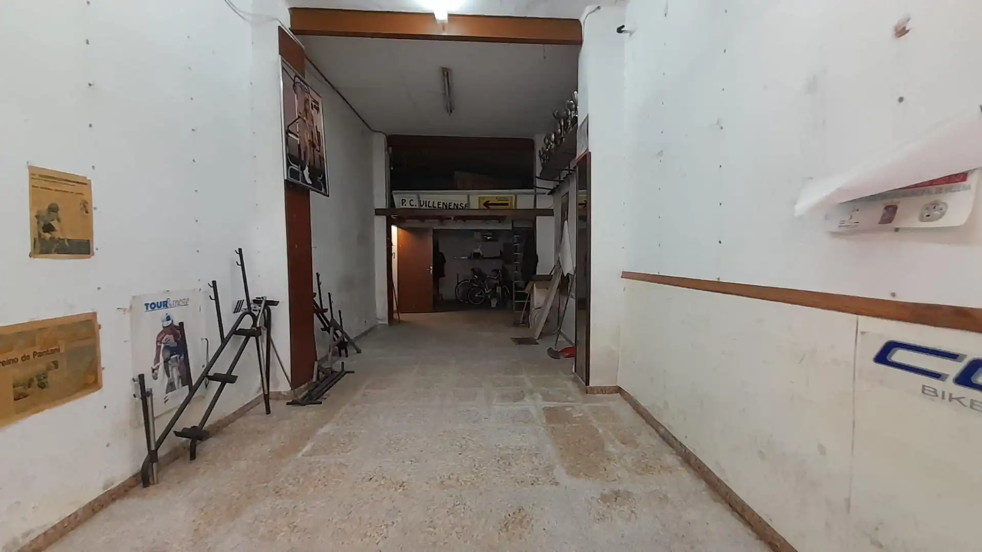 Local en venta en Villena
