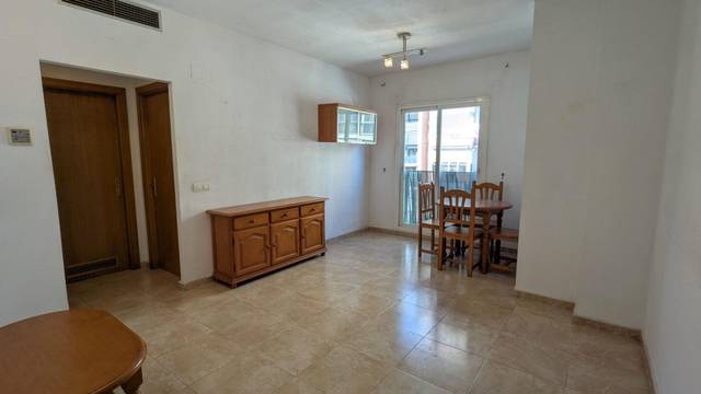 Piso en Venta en Calle Héroe de Sostoa en Parque Ayala - Jardín de la Abadía - Huelín