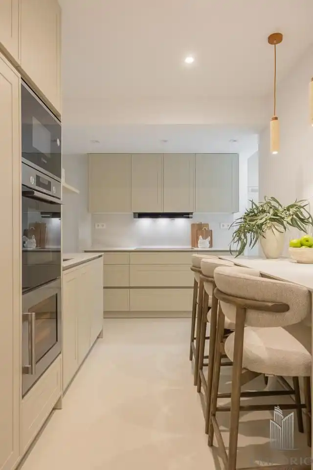 Piso con ascensor en venta en De Ayala, imagen 10