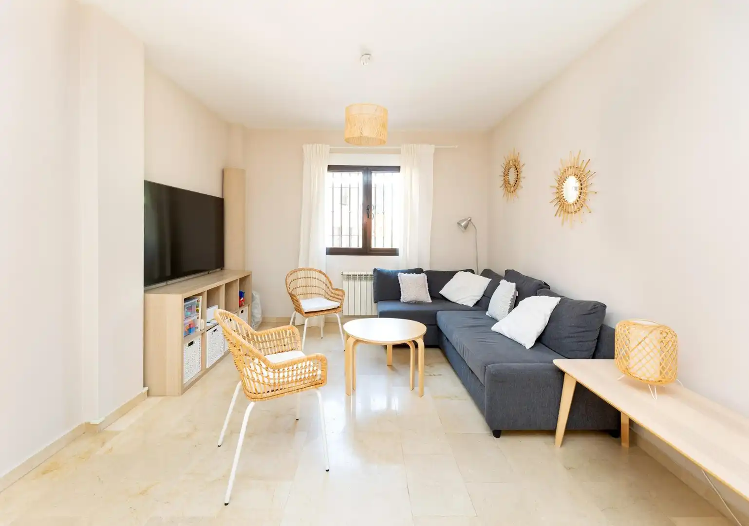 Sala d'estar de Casa adosada de lloguer en Monachil amb Aire condicionat, Calefacció i Terrassa