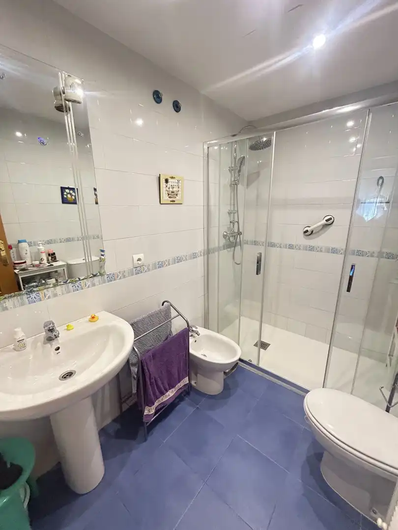 Baño de Piso en venta en Laguna de Duero con Calefacción y Trastero