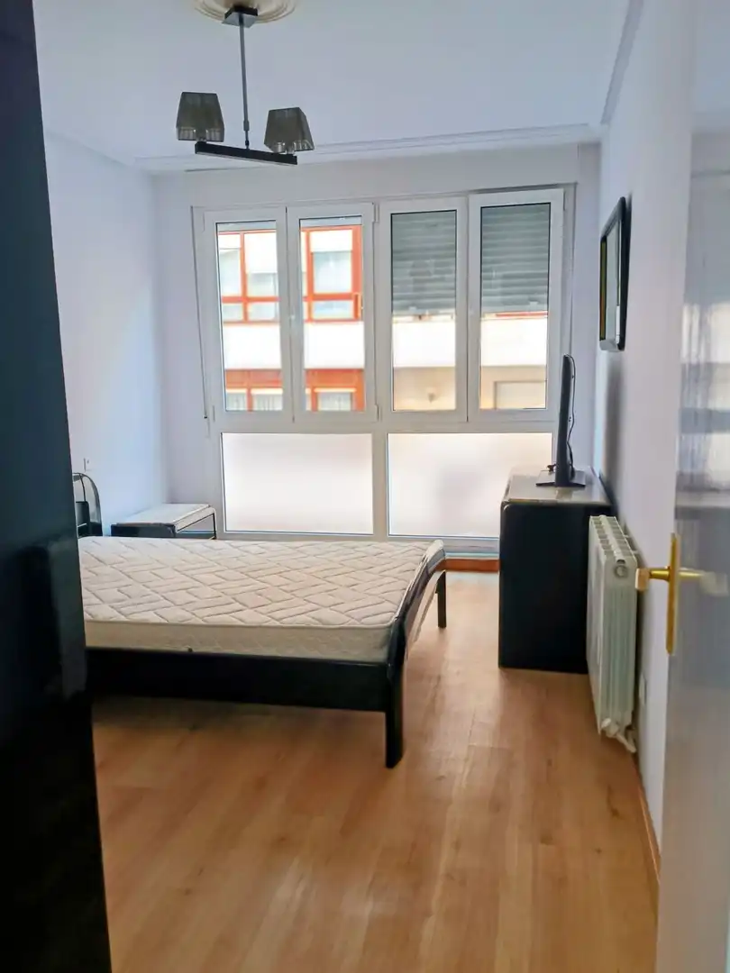 Dormitori de Pis en venda en Santoña amb Calefacció, Parquet i Terrassa