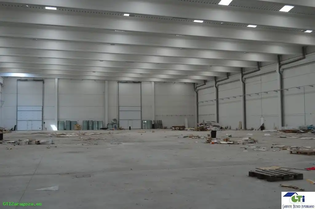 Nau industrial en venda a Leciñena, Leciñena