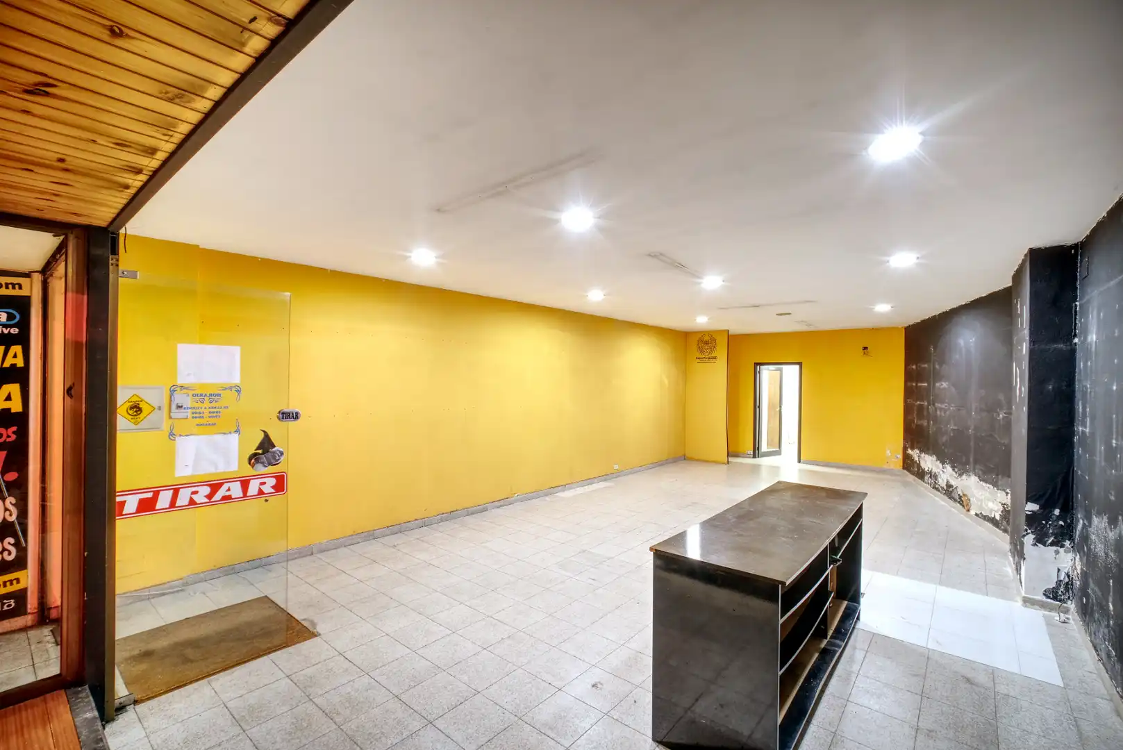 Local en venta en Avenida Finisterre, 155, Paseo de los Puentes - Santa Margarita