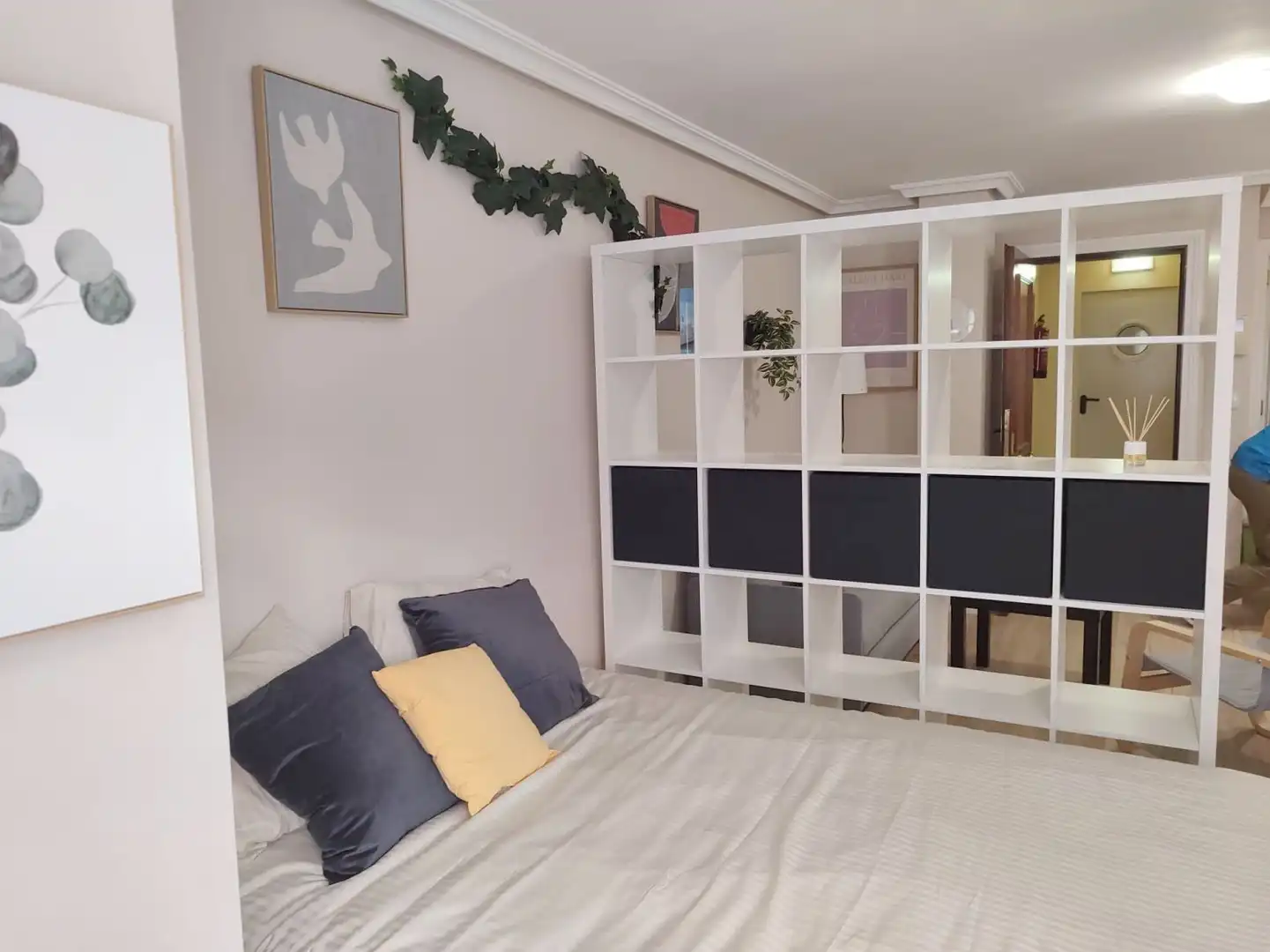Bedroom of Flat for rent in Oviedo 