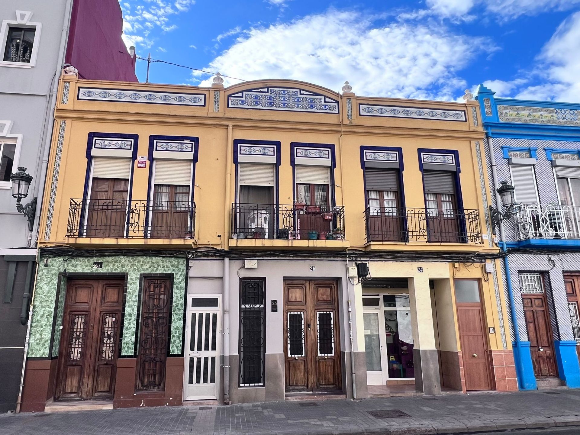 Vista exterior de Pis en venda en  Valencia Capital amb Balcó