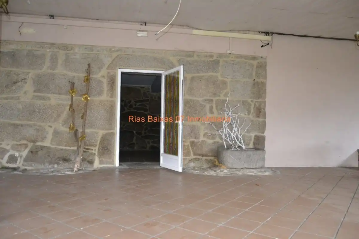 Local comercial en venda a Redondela, imagen 3