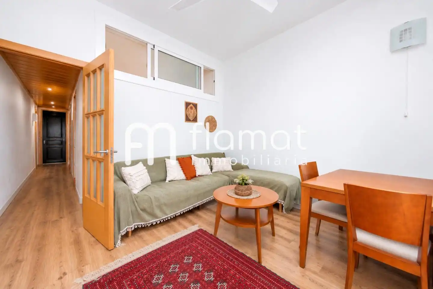 Bedroom of Flat for sale in Barcelona