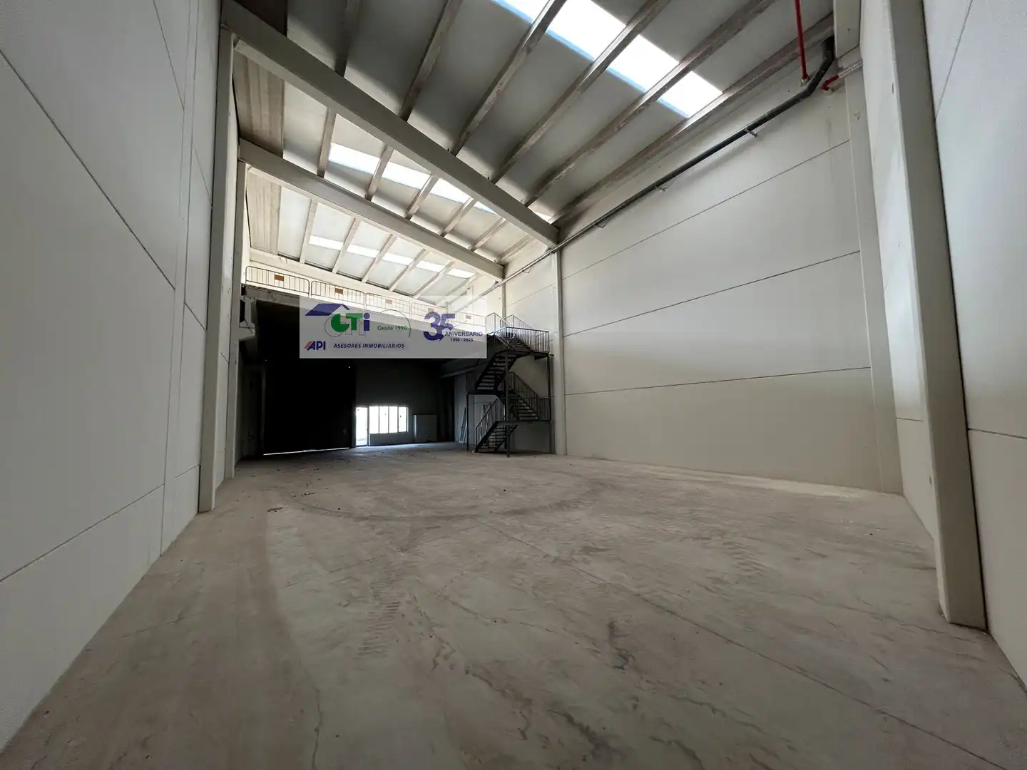 Industrial building for sale in PARQUE EMPRESARIAL MIRAFLORES, imagen 5