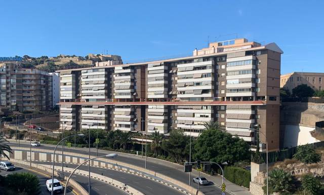 Piso en Venta en Calle TURINA, 6 en Pla de Bon Repós