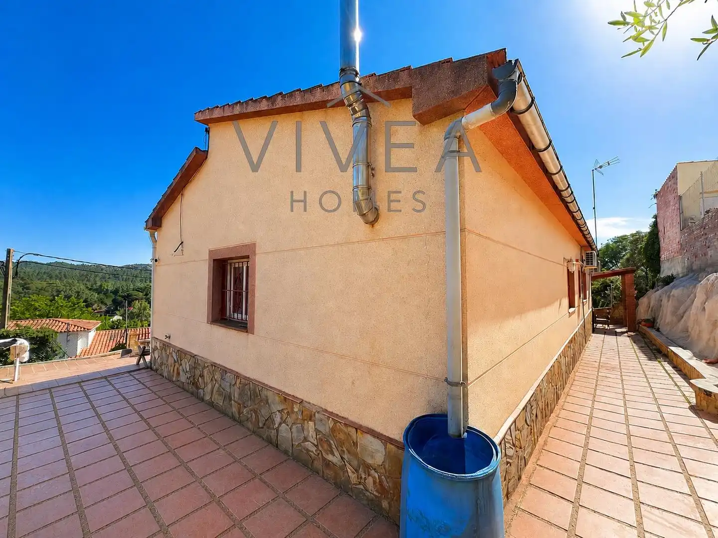 Vista exterior de Casa o xalet en venda en Vidreres amb Aire condicionat, Calefacció i Jardí privat