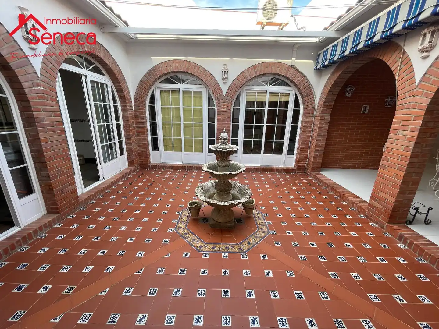 Terrace of Detached homes for sale in El Carpio  with Air Conditioner, Heating and Furnished