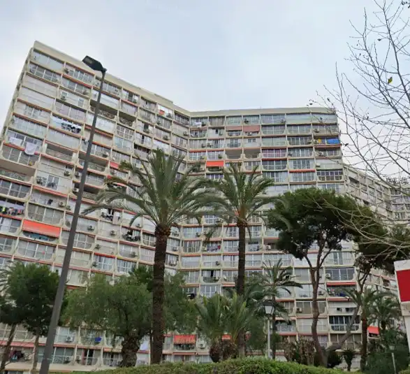 Vista exterior de Estudio en venta en Benidorm con Balcón y Piscina comunitaria