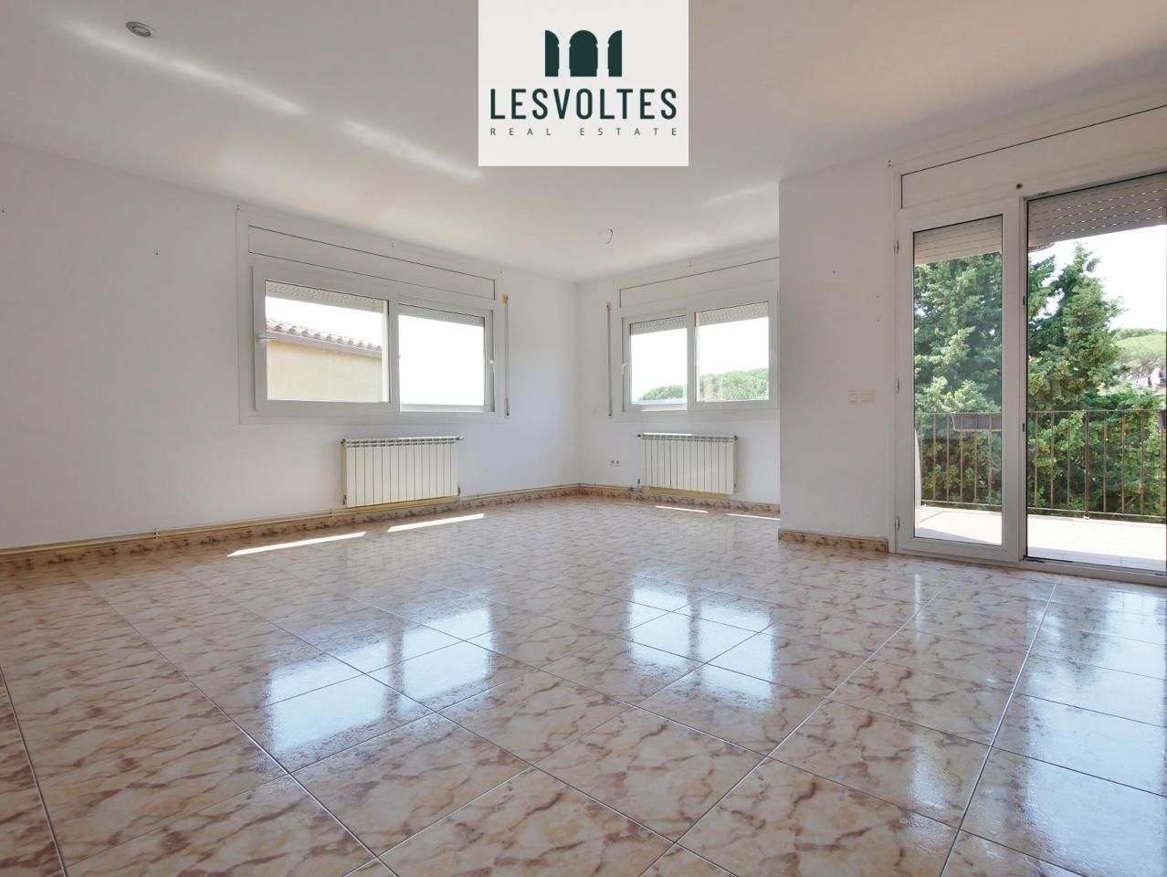 Living room of Flat for sale in Palafrugell