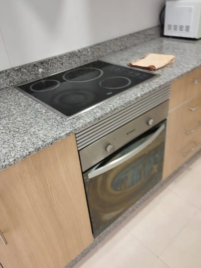 Cocina de Piso de alquiler en Segorbe con Amueblado, Lavadora y Microondas