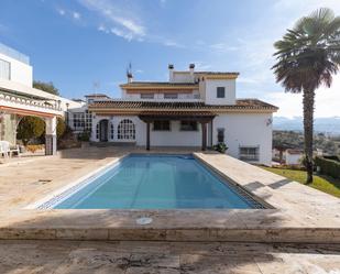 Piscina de Casa adosada en venda en Huétor Vega amb Aire condicionat, Terrassa i Piscina