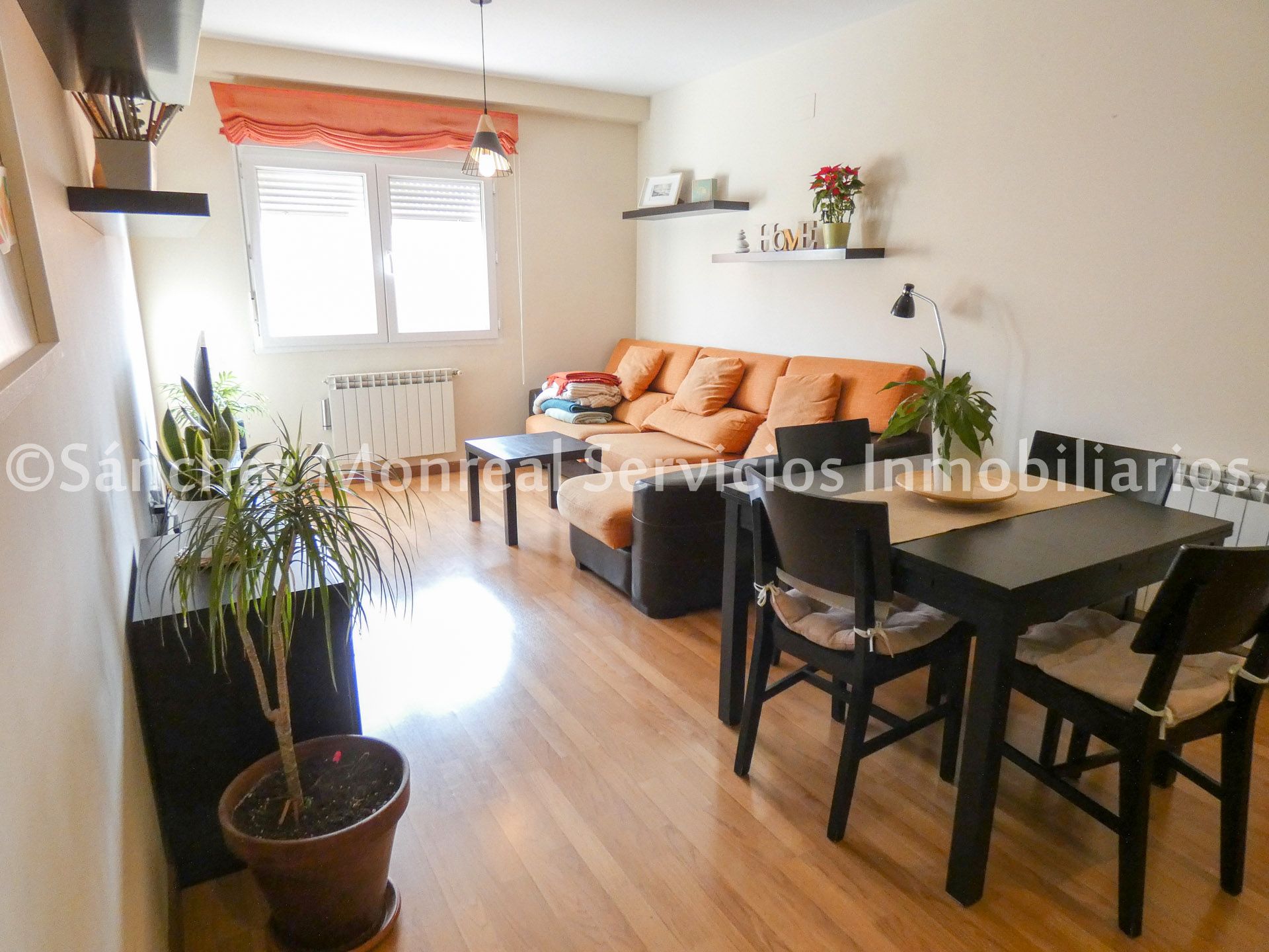 Living room of Duplex for sale in Alcázar de San Juan  with Air Conditioner, Heating and Storage room