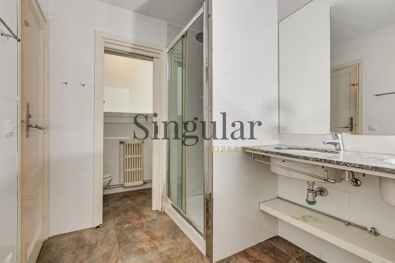 Habitación de Piso en venta en Barcelona con Calefacción y Alarma