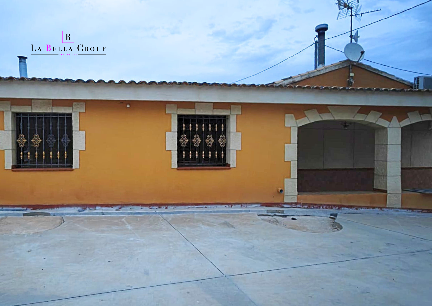 Vista exterior de Finca rústica en venda en Abanilla amb Jardí privat, Terrassa i Piscina