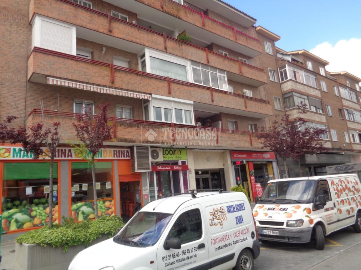 Vista exterior de Piso en venta en Collado Villalba con Calefacción y Terraza
