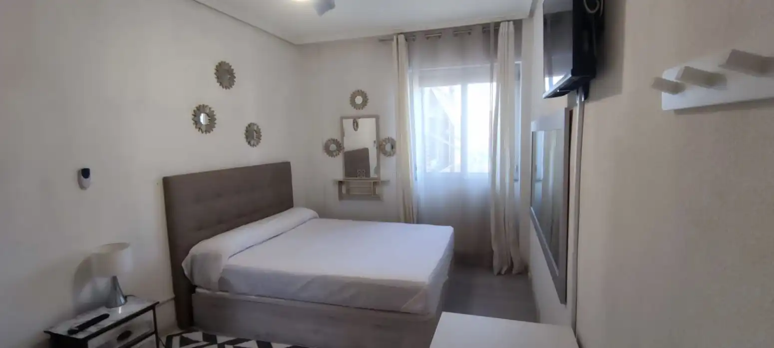 Habitación de Piso en venta en  Logroño con Calefacción