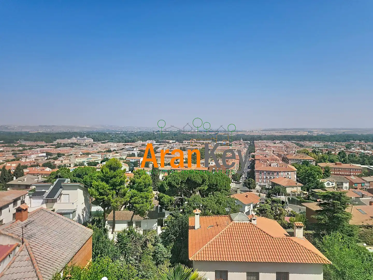 Exterior view of Houses for sale in Aranjuez  with Air Conditioner, Private garden and Terrace