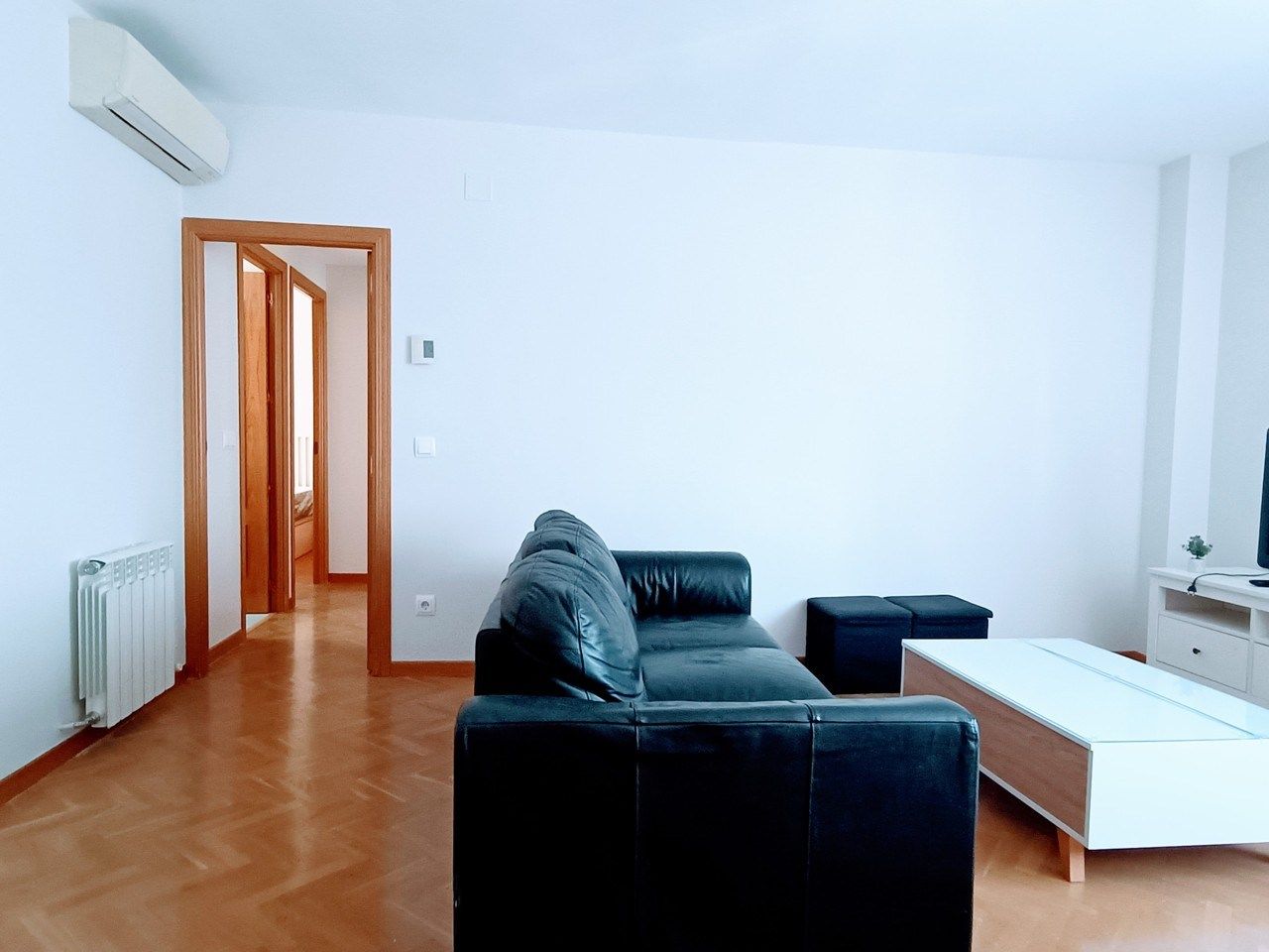 Sala d'estar de Pis de lloguer en  Madrid Capital amb Aire condicionat, Calefacció i Parquet