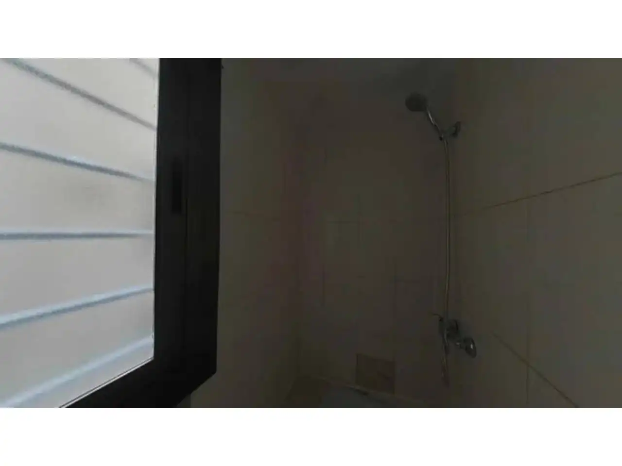 Bany de Pis en venda en Barcelona amb Terrassa
