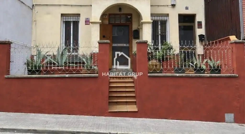 Außenansicht von Wohnung zum Verkauf in Manresa mit Privatgarten und Terrasse