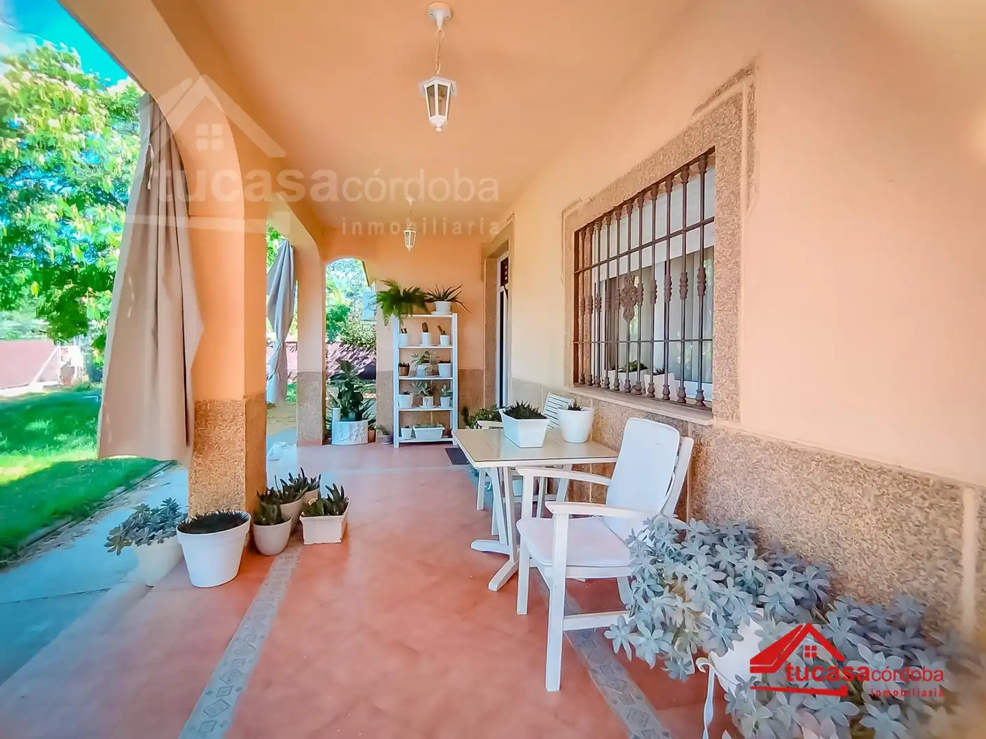 Terrassa de Casa o xalet en venda en Córdoba amb Aire condicionat, Calefacció i Jardí privat