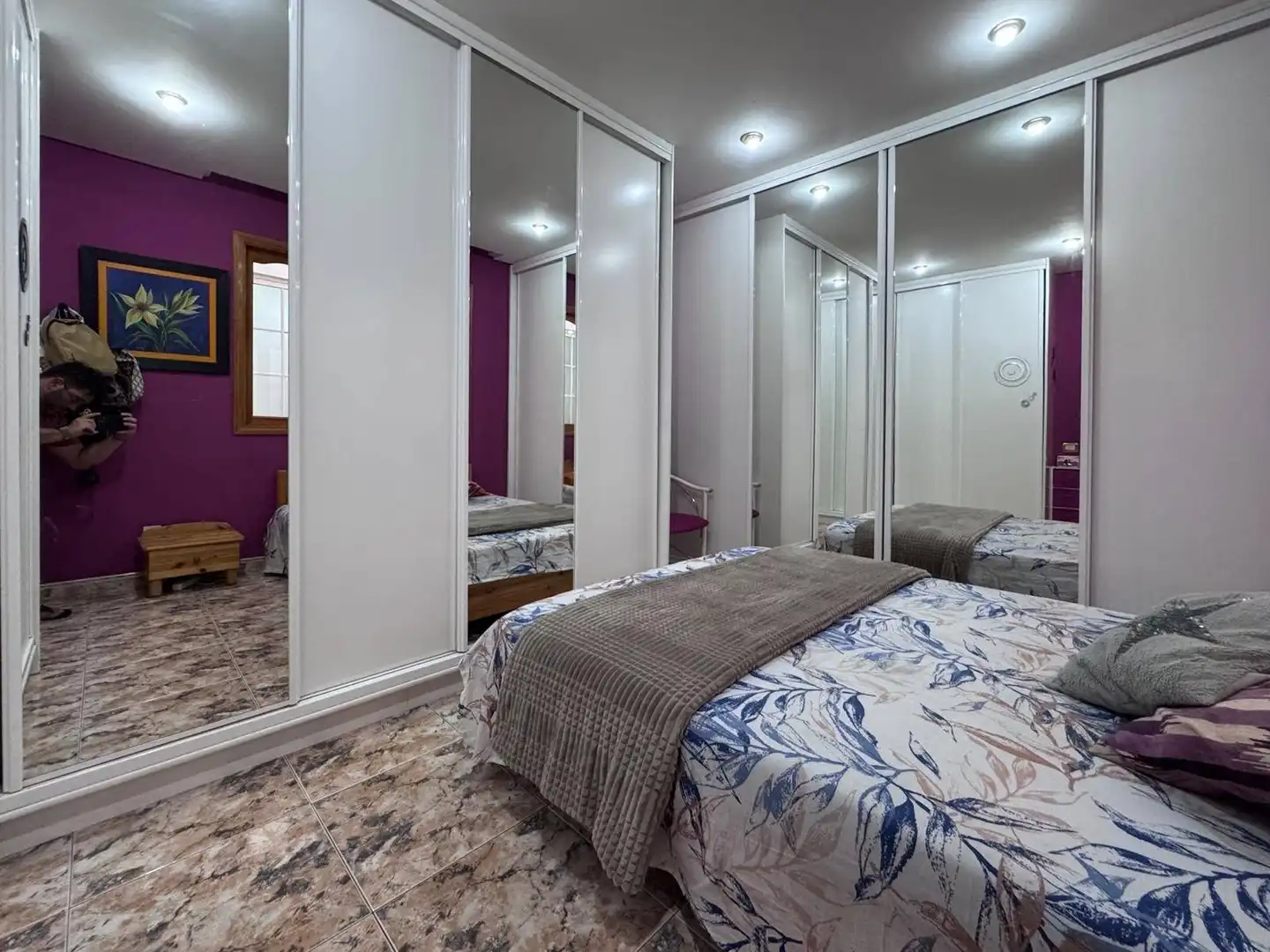 Habitación de Casa adosada en venta en Telde con Terraza, Trastero y Balcón