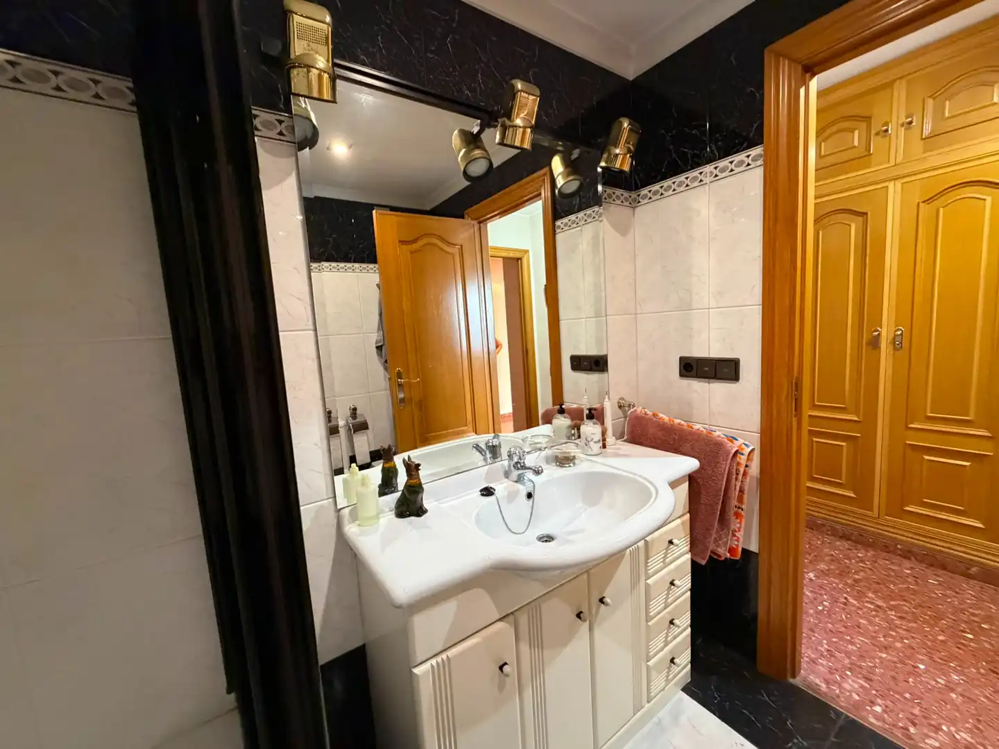 Baño de Piso en venta en Burjassot con Aire acondicionado y Balcón