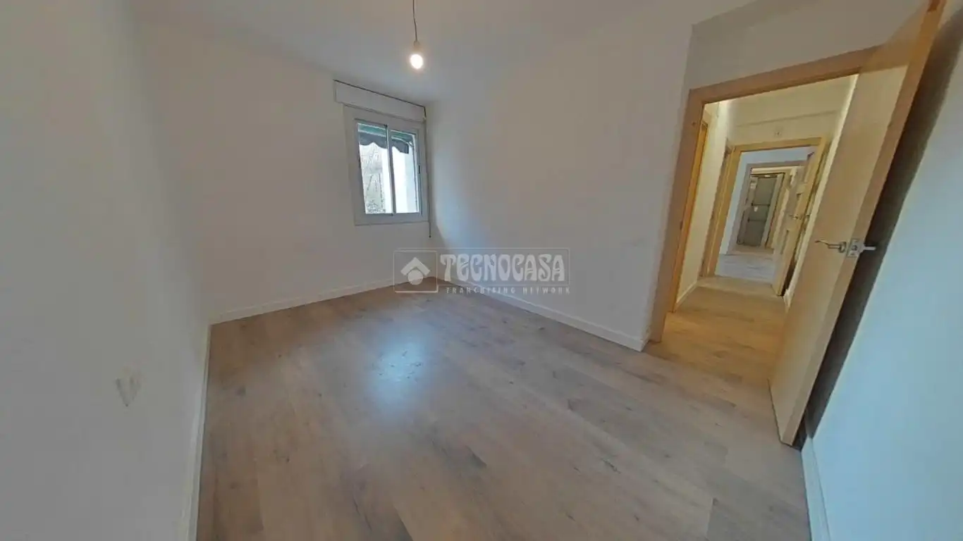 Habitación de Piso en venta en Cornellà de Llobregat
