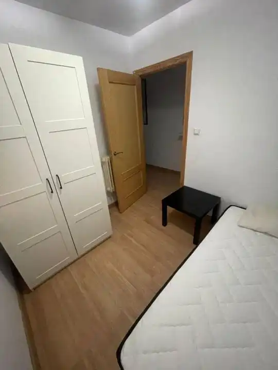 Bedroom of Flat for rent in Granada