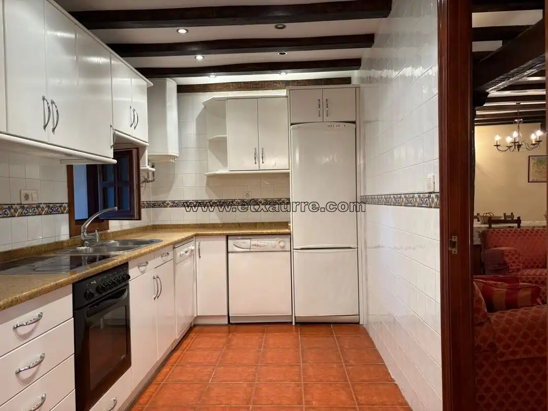 Cuina de Finca rústica en venda en Laudio / Llodio amb Calefacció i Moblat