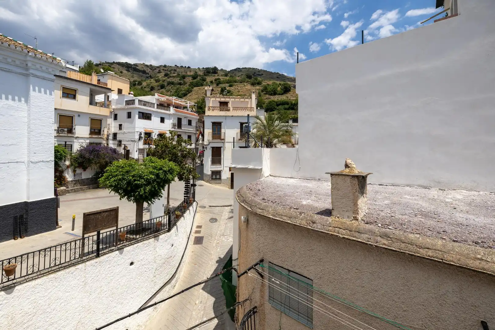 Vista exterior de Casa o chalet en venta en Soportújar con Terraza, Balcón y Alarma