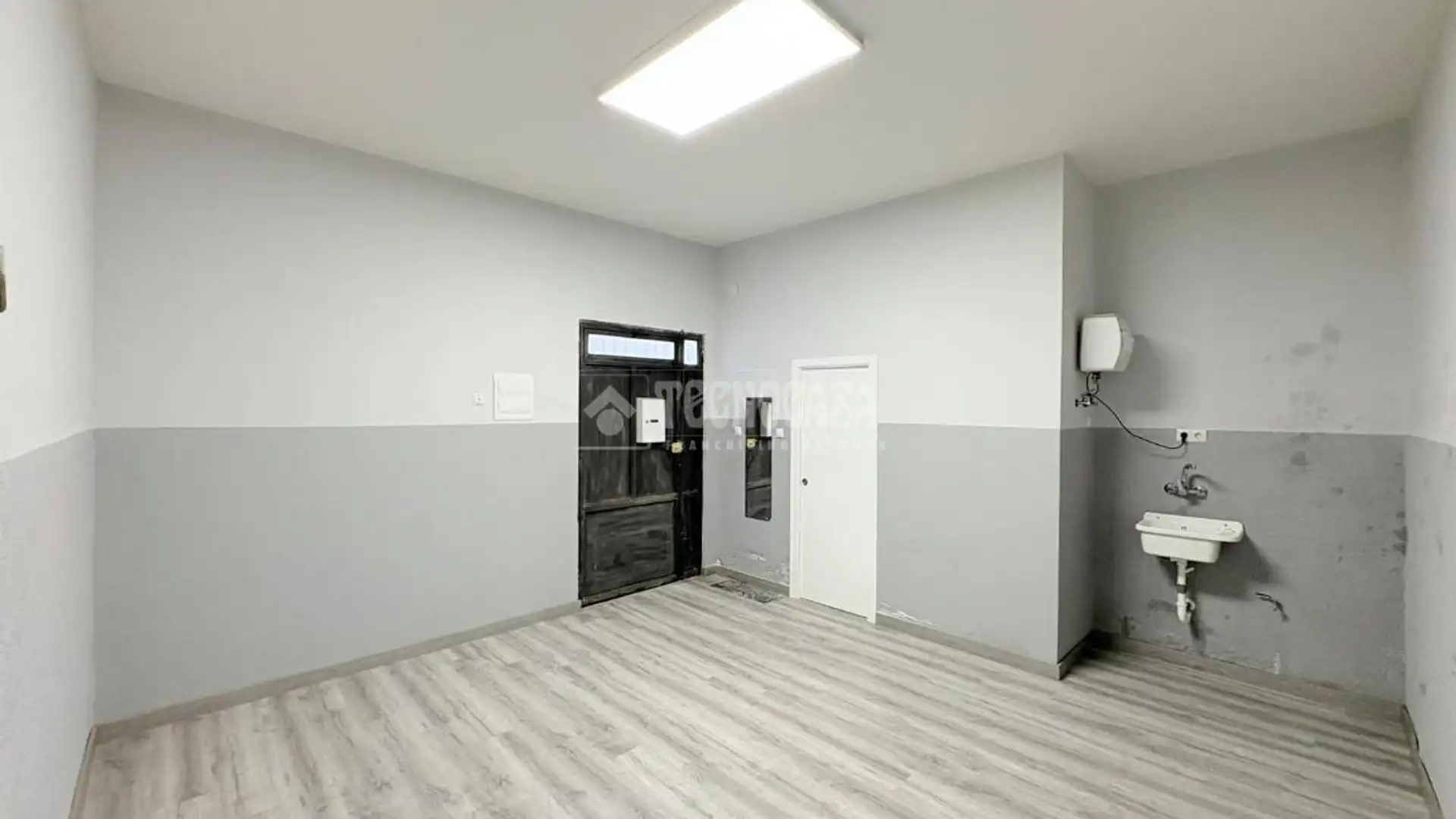 Local en venta en  Madrid Capital con Parquet