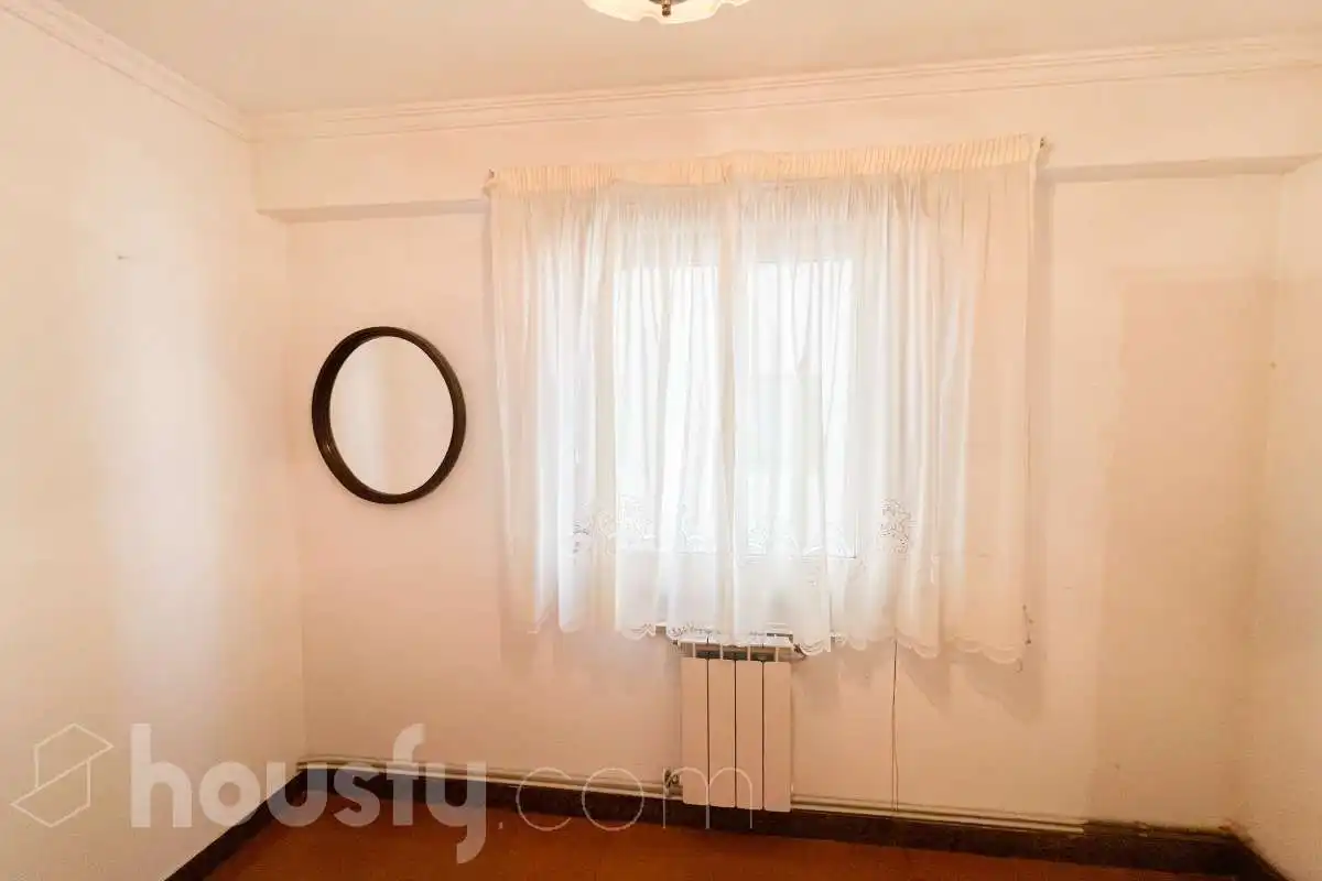 Habitación de Piso en venta en A Coruña Capital  con Calefacción